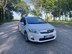Weiß Gebraucht 2011 Toyota Auris Life Limousine | 7.900 € (Etwas zu teuer)