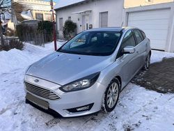 Silber Gebraucht 2015 Ford Focus Titanium Kleinwagen | 4.200 € (Fairer Preis)