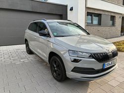 Grau Gebraucht 2019 Skoda Karoq SportLine SUV | 22.990 € (Etwas zu teuer)
