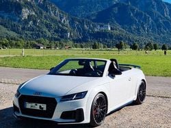 Weiß Gebraucht 2023 Audi TT Roadster Ambiente Cabrio | 53.900 € (Etwas zu teuer)