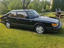 Schwarz Gebraucht 1985 Saab 900 Aero Kleinwagen | 17.900 €