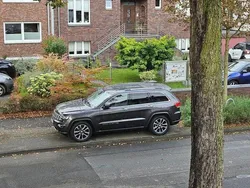 Grau Gebraucht 2019 Jeep Grand Cherokee SUV | 28.750 € (Guter Preis)