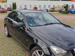 Schwarz Gebraucht 2011 Mercedes C180 Avantgarde Limousine | 8.750 €
