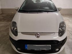 Weiß Gebraucht 2011 Fiat Punto Active Limousine | 3.299 € (Guter Preis)