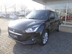 Schwarz Gebraucht 2023 Suzuki Swift Comfort Limousine | 15.990 € (Fairer Preis)