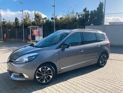 Grau Gebraucht 2016 Renault Grand Scénic IV Bose Edition Van / Kleinbus | 9.000 € (Guter Preis)