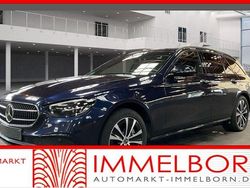 Blau Gebraucht 2022 Mercedes E300 Night Limousine | 28.750 € (Guter Preis)