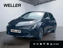 Schwarz Gebraucht 2021 Toyota Corolla Team Limousine | 21.349 € (Fairer Preis)