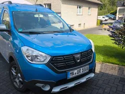 Blau Gebraucht 2019 Dacia Dokker Stepway Van | 12.200 € (Guter Preis)