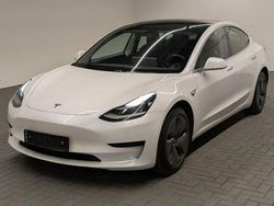 Weiss Gebraucht 2020 Tesla Model 3 Standard Range Limousine | 21.480 € (Fairer Preis)