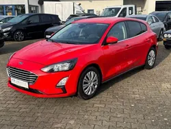 Rot Gebraucht 2021 Ford Focus Cool & Connect Limousine | 17.990 € (Guter Preis)