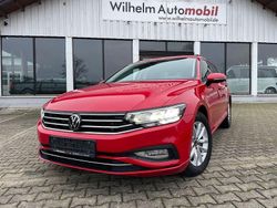 Rot Gebraucht 2023 VW Passat Business Kombi | 17.490 € (Superpreis)