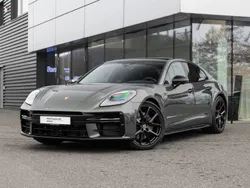 Aventuringrünmetallic Gebraucht 2025 Porsche Panamera 4 Limousine | 139.900 € (Superpreis)