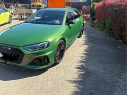 Grün Gebraucht 2021 Audi RS4 Comfort Kombi | 65.000 € (Teuer)