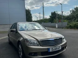 Gold Gebraucht 2009 Mercedes C200 Limousine | 9.000 € (Fairer Preis)