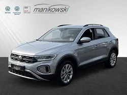 Grau Gebraucht 2024 VW T-Roc Life SUV | 28.990 € (Guter Preis)