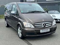 Braun Gebraucht 2012 Mercedes Viano Edition Van / Kleinbus | 13.999 €