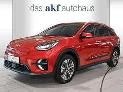 Cr5) runway rot met (rot Gebraucht 2022 Kia e-Niro Plus SUV | 25.950 € (Fairer Preis)