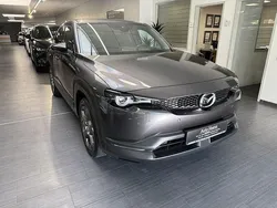 Grau Gebraucht 2021 Mazda MX30 Ad'Vantage SUV | 16.990 € (Fairer Preis)