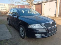 Schwarz Gebraucht 2007 Skoda Octavia Ambiente Kombi | 1.749 € (Guter Preis)