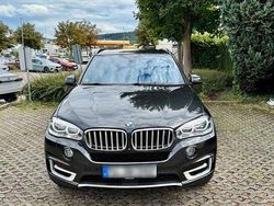 Grau Gebraucht 2016 BMW X5 SUV | 33.200 € (Teuer)