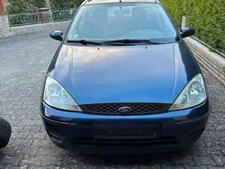 Blau Gebraucht 2004 Ford Focus Kombi | 1.100 € (Guter Preis)