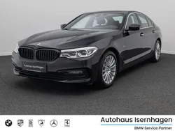 Saphirschwarz475schwarz, schwarz Gebraucht 2017 BMW 530 Sport Line Limousine | 27.499 € (Fairer Preis)
