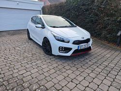 Weiß Gebraucht 2017 Kia Ceed GT-Track Kleinwagen | 11.500 € (Fairer Preis)