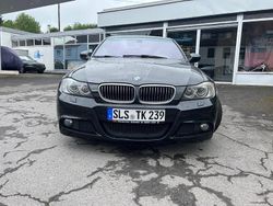 Schwarz Gebraucht 2010 BMW 325 Limousine | 2.999 €