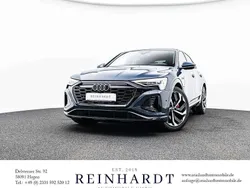 Plasmablau metallic Gebraucht 2024 Audi Q8 e-tron S-Line SUV | 59.505 € (Guter Preis)