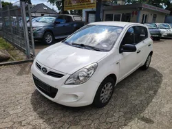 Weiß Gebraucht 2010 Hyundai i20 Classic Kleinwagen | 2.290 € (Guter Preis)