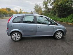 Grau Gebraucht 2003 Opel Meriva Van / Kleinbus | 1.700 € (Fairer Preis)