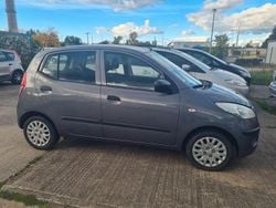 Grau Gebraucht 2009 Hyundai i10 Edition+ Kleinwagen | 2.600 € (Fairer Preis)
