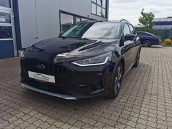 Schwarz Gebraucht 2023 Ford Focus Active X Limousine | 20.680 € (Fairer Preis)