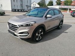 Beige Gebraucht 2017 Hyundai Tucson Premium SUV | 15.870 € (Guter Preis)