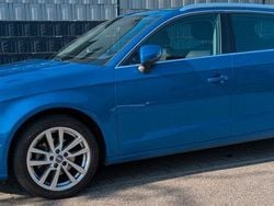 Blau Gebraucht 2017 Audi A3 Sportback Sport Kleinwagen | 16.400 € (Guter Preis)
