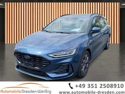 Blau Gebraucht 2024 Ford Focus ST-Line X Limousine | 24.980 € (Guter Preis)