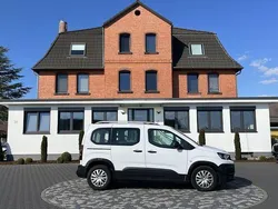 Weiß Gebraucht 2019 Peugeot Rifter Active Van / Kleinbus | 7.950 € (Guter Preis)
