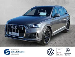 Grau Gebraucht 2022 Audi Q7 Basis SUV | 59.990 €