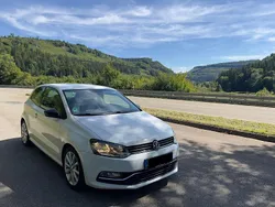 Weiß Gebraucht 2014 VW Polo Highline Kleinwagen | 6.700 € (Guter Preis)