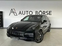 Tiefschwarz met Gebraucht 2019 Porsche Cayenne Turbo SUV | 68.990 € (Superpreis)