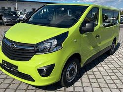 Grün Gebraucht 2018 Opel Vivaro Van | 13.900 € (Fairer Preis)