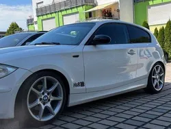 Weiß Gebraucht 2007 BMW 118 Performance Kleinwagen | 6.145 €
