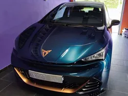 Blau Gebraucht 2023 Cupra Born Kleinwagen | 21.000 € (Guter Preis)