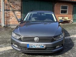Grau Gebraucht 2015 VW Passat Trendline Kombi | 8.900 € (Guter Preis)