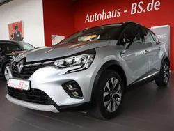Schwarz Gebraucht 2020 Renault Captur Intens SUV | 18.749 € (Fairer Preis)