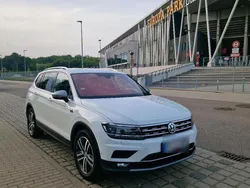 Weiß Gebraucht 2019 VW Tiguan Allspace Highline SUV | 23.900 € (Fairer Preis)