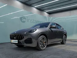 Grau Gebraucht 2022 Maserati Grecale GT SUV | 72.549 € (Etwas zu teuer)
