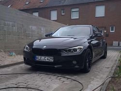 Schwarz Gebraucht 2013 BMW 320 Efficient Dynamics Limousine | 12.000 € (Fairer Preis)