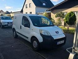 Weiß Gebraucht 2010 Peugeot Bipper Van | 2.300 € (Guter Preis)